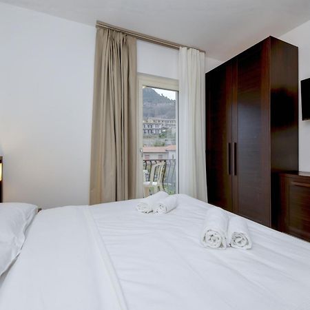 Hotel Bellavista ติญญาเล ภายนอก รูปภาพ