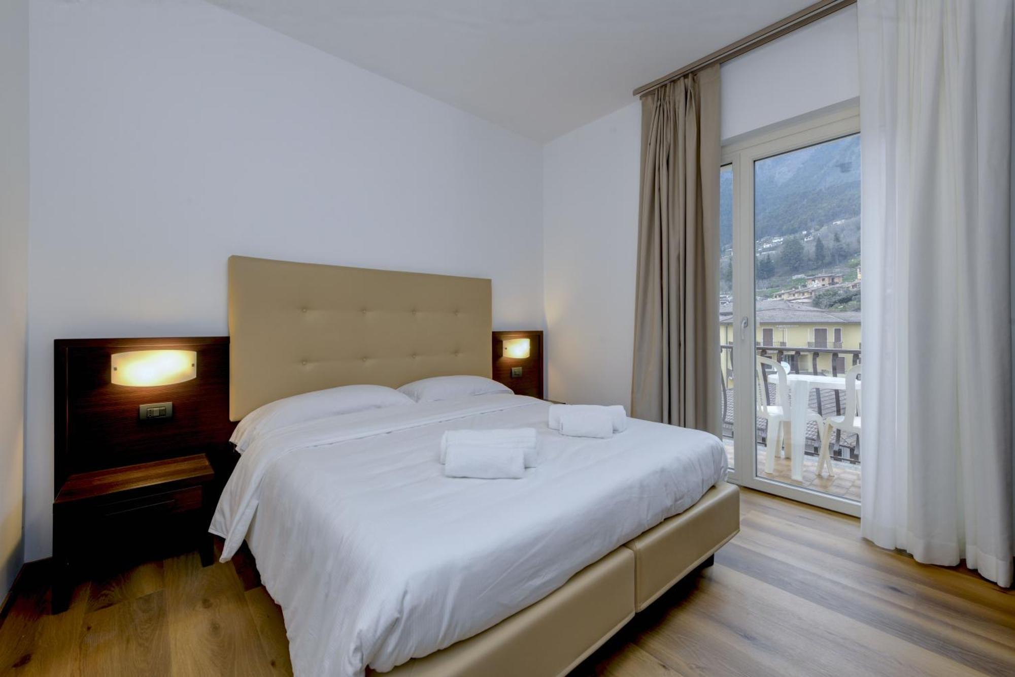Hotel Bellavista ติญญาเล ภายนอก รูปภาพ