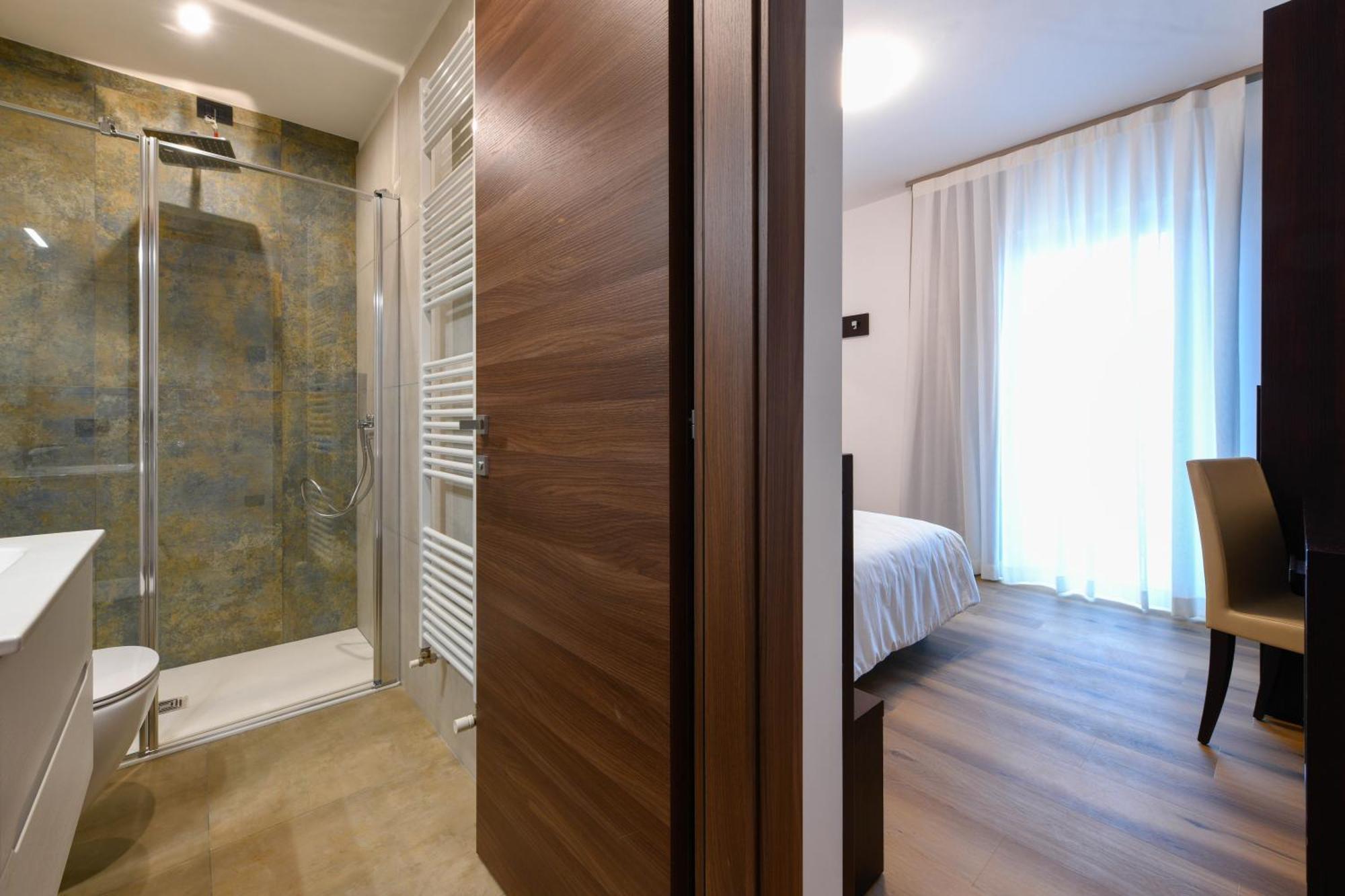 Hotel Bellavista ติญญาเล ภายนอก รูปภาพ