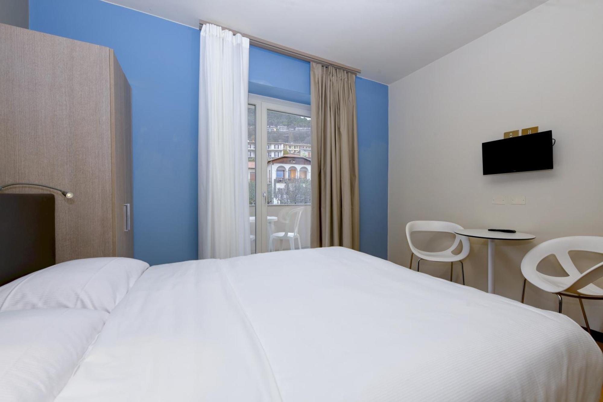 Hotel Bellavista ติญญาเล ภายนอก รูปภาพ