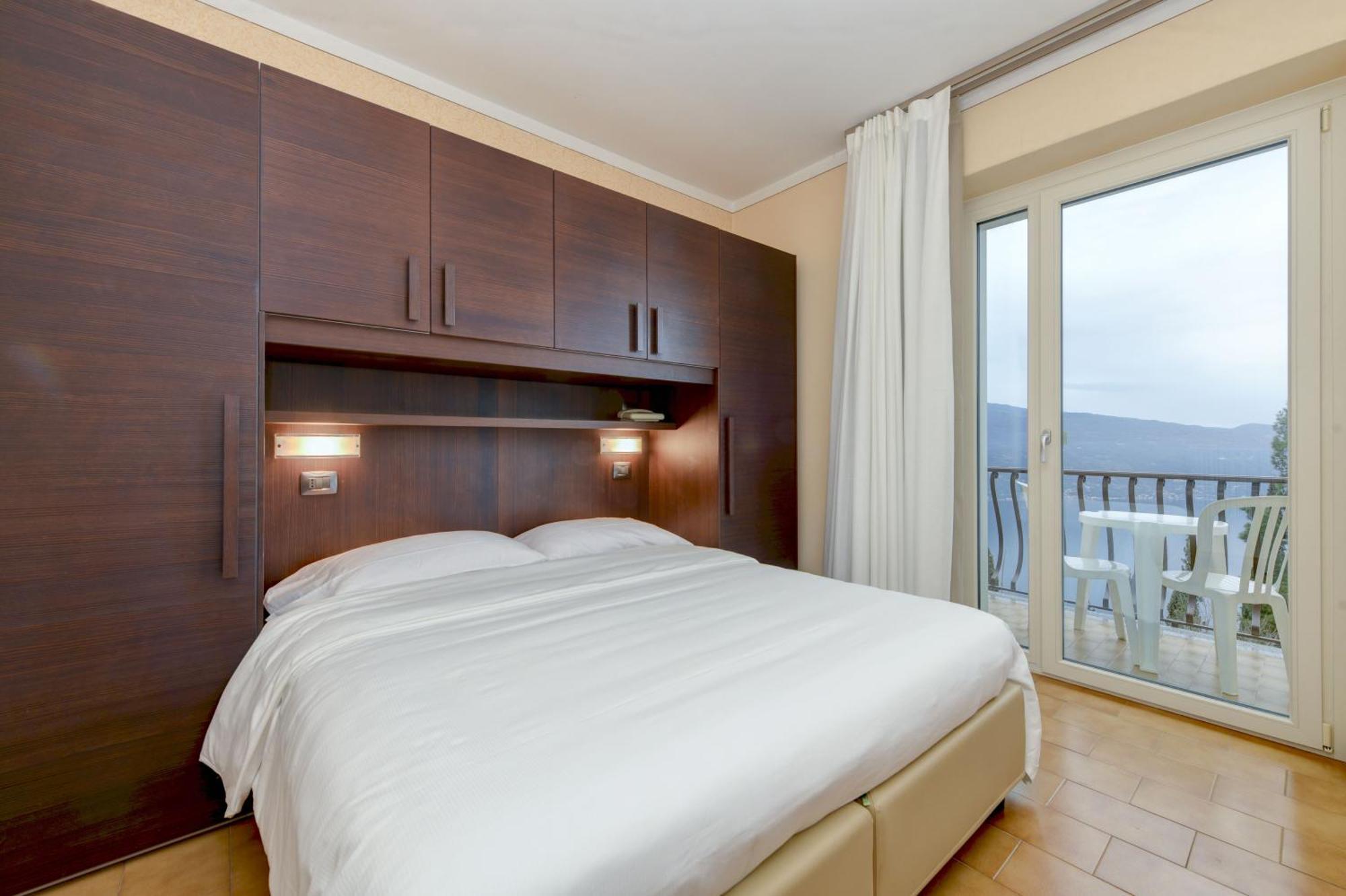 Hotel Bellavista ติญญาเล ภายนอก รูปภาพ