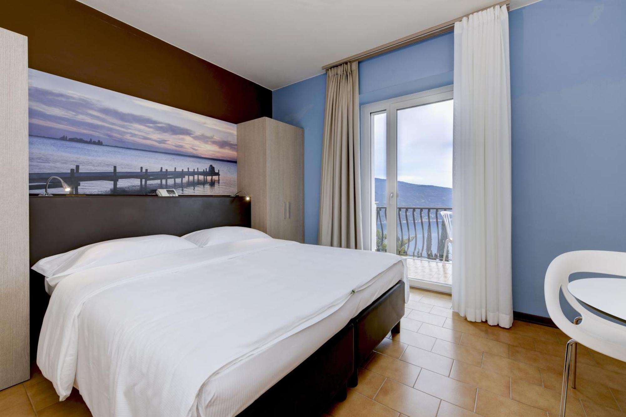 Hotel Bellavista ติญญาเล ภายนอก รูปภาพ