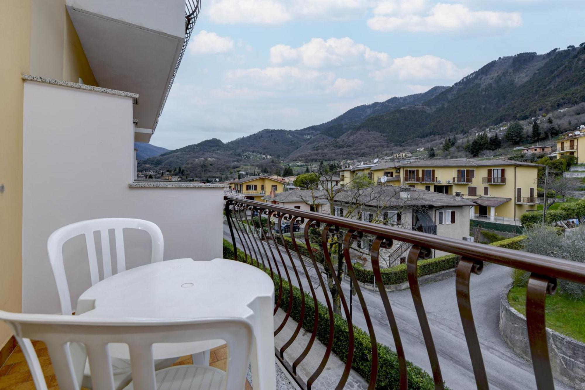 Hotel Bellavista ติญญาเล ภายนอก รูปภาพ