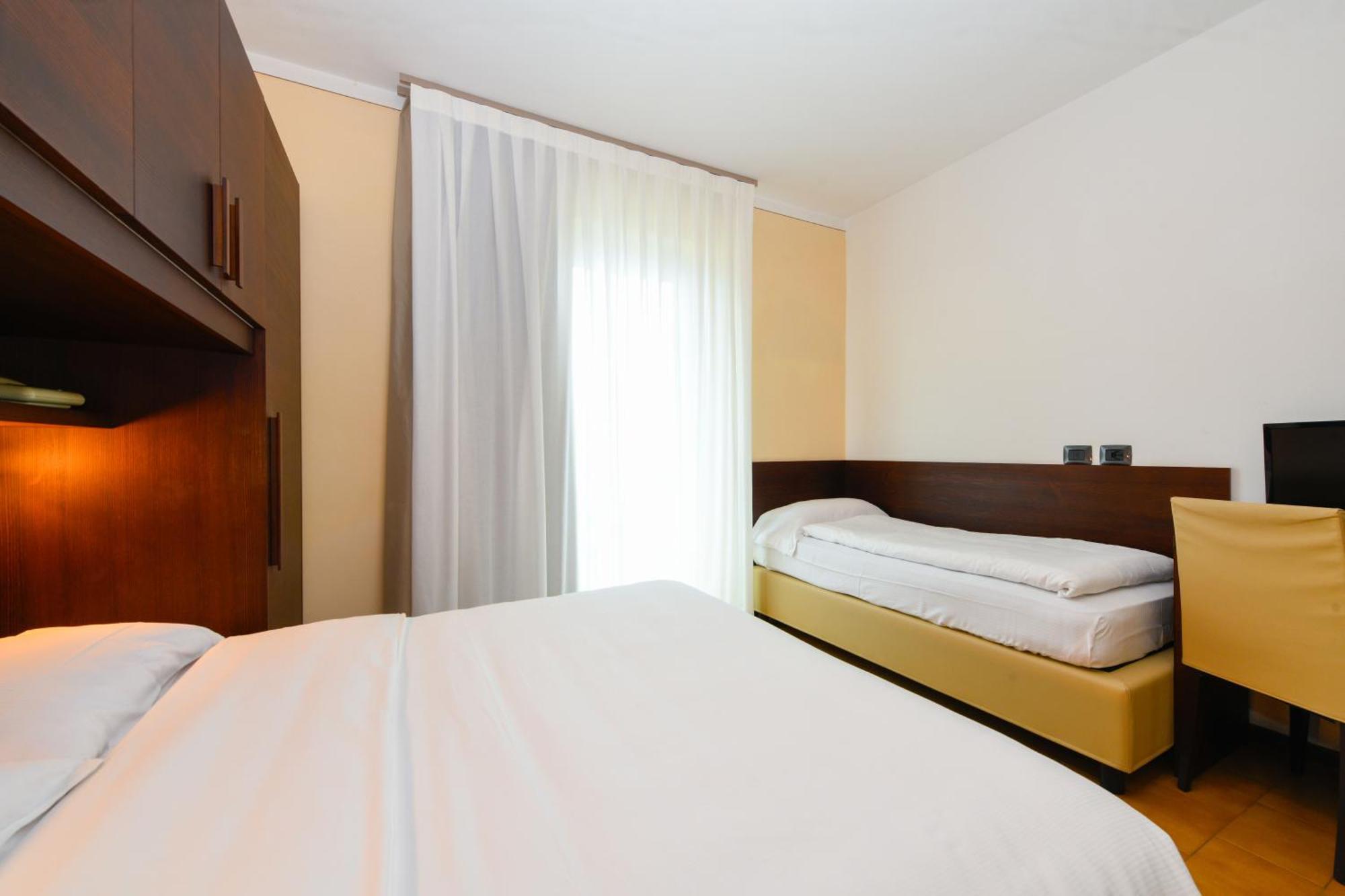 Hotel Bellavista ติญญาเล ภายนอก รูปภาพ
