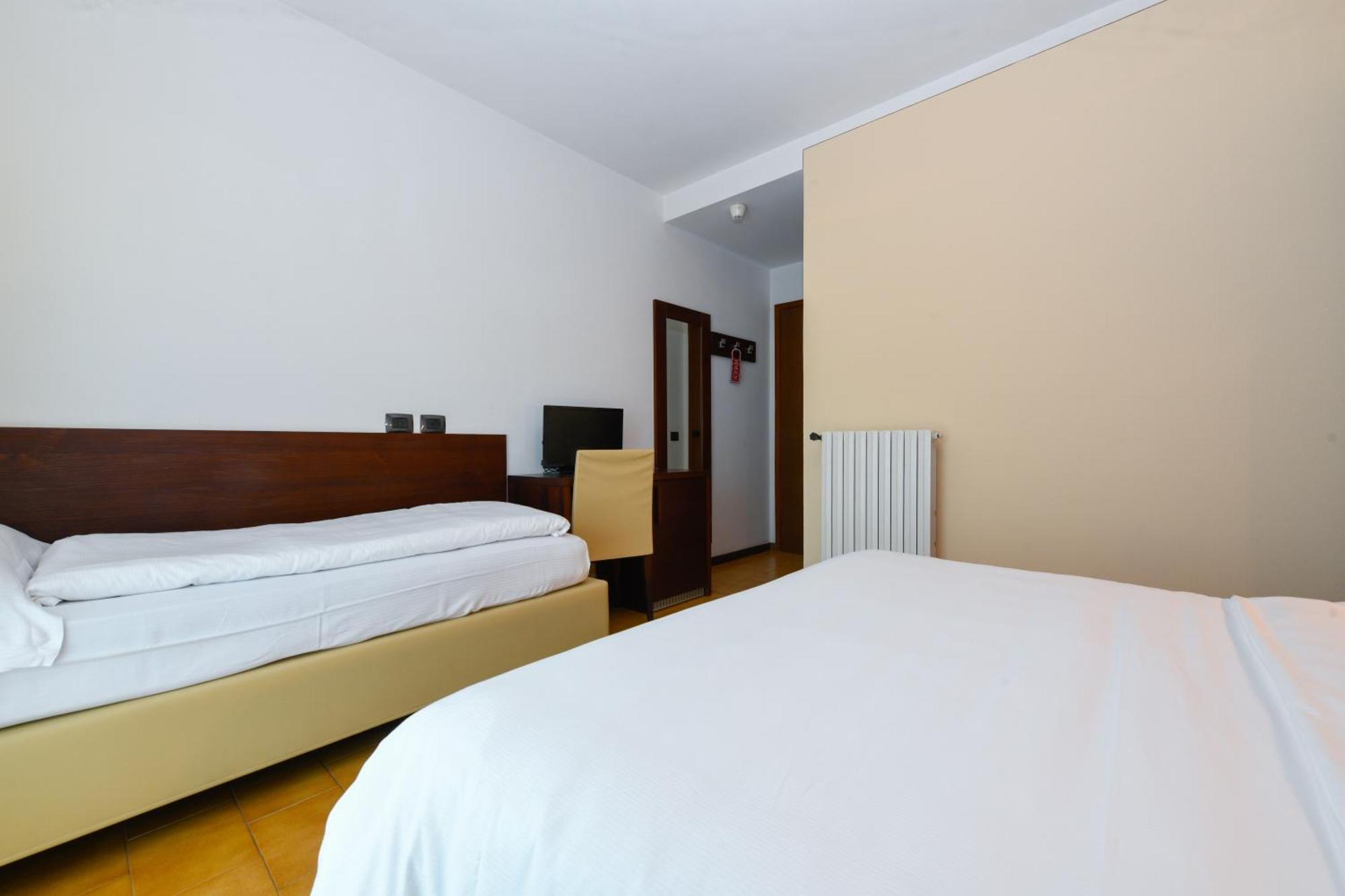 Hotel Bellavista ติญญาเล ภายนอก รูปภาพ