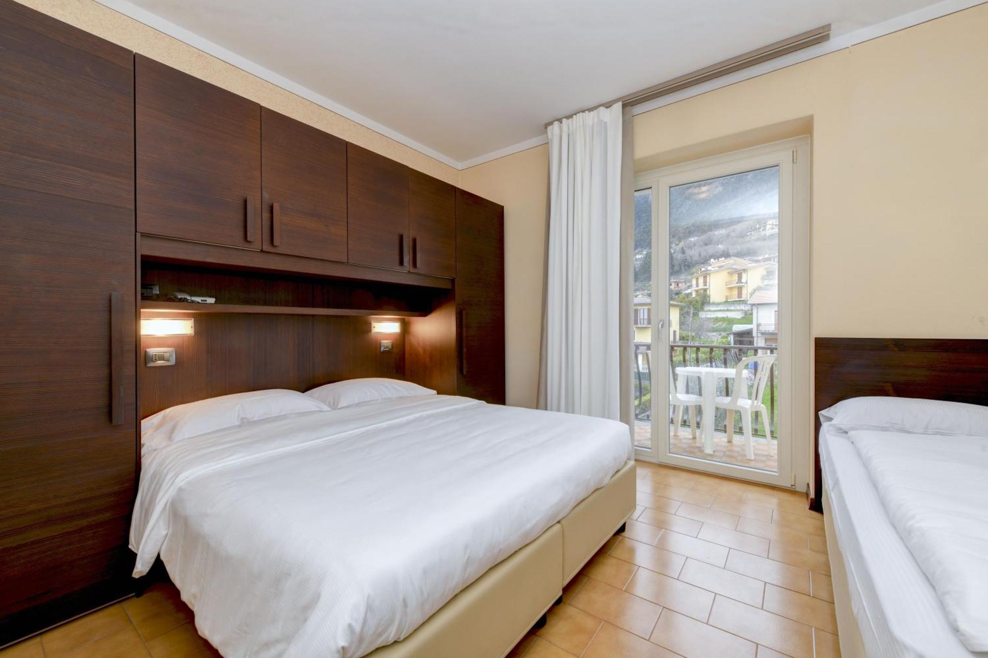 Hotel Bellavista ติญญาเล ภายนอก รูปภาพ